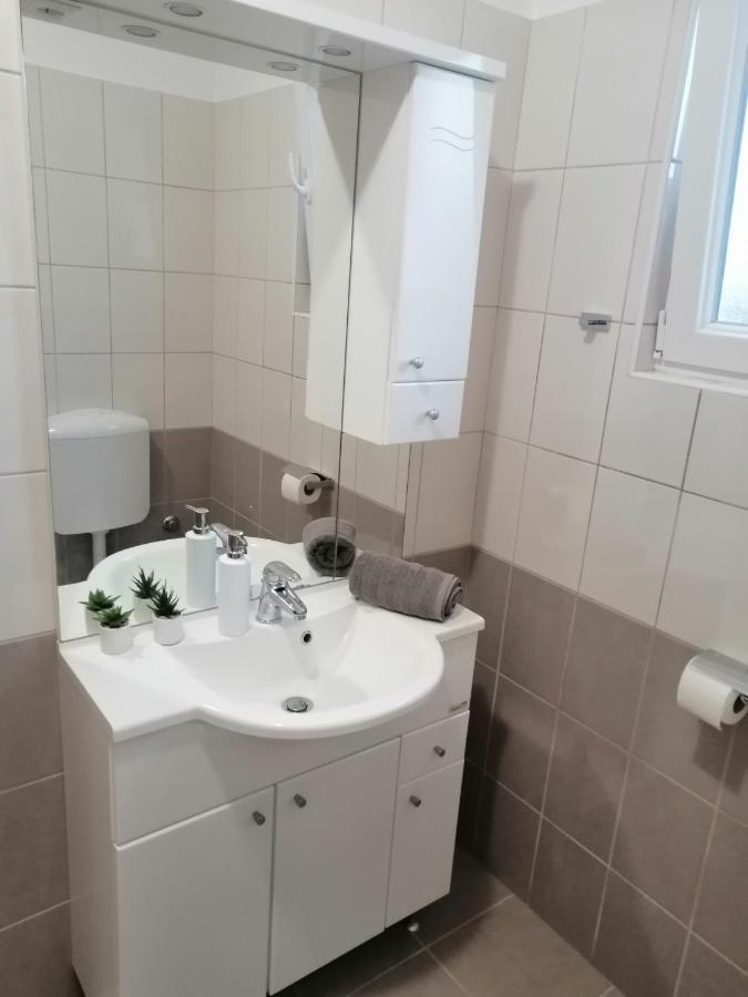 Apartmani Tina Ražanj Exterior foto